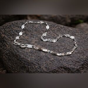 Taxco Bracelet 925 Sterling Silver Starburst Handmade Bracelet 7in long.